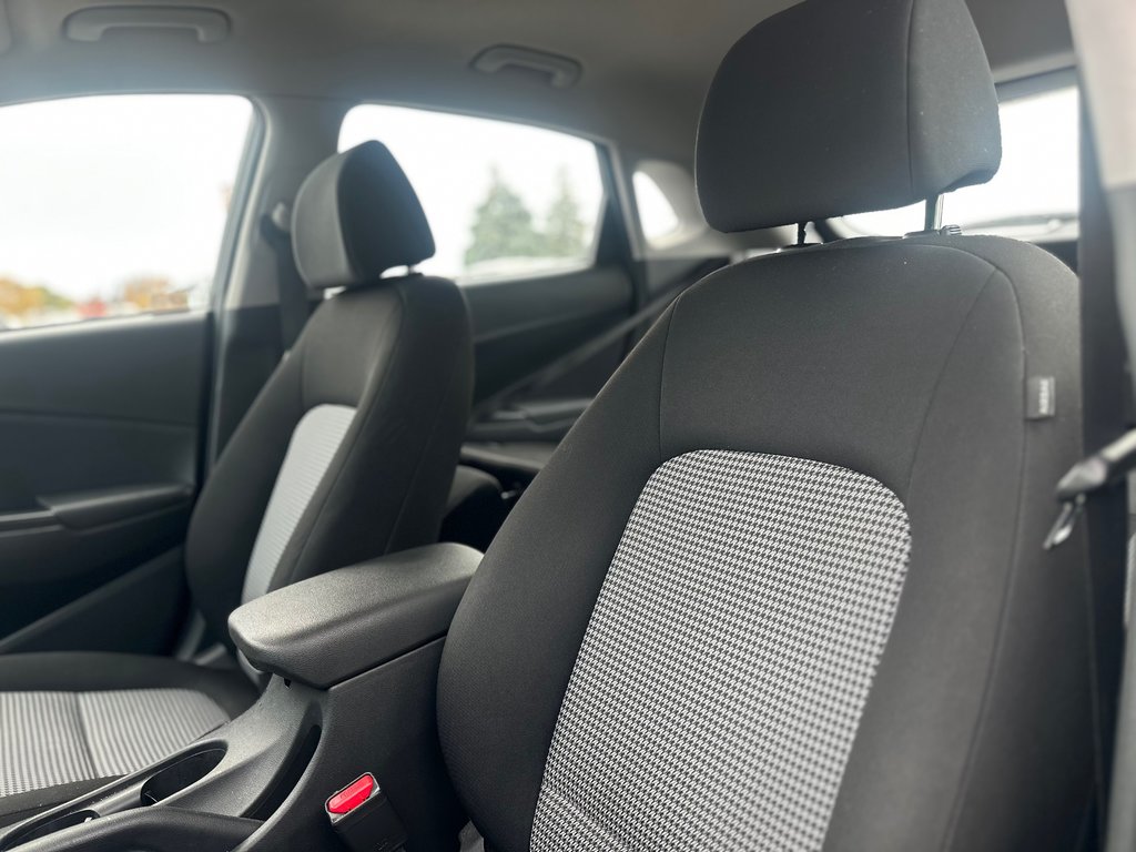 2021 Hyundai Kona in Pickering, Ontario - 12 - w1024h768px