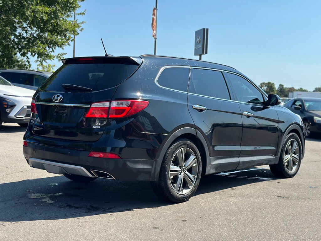 2016 Hyundai Santa Fe XL in Pickering, Ontario - 5 - w1024h768px