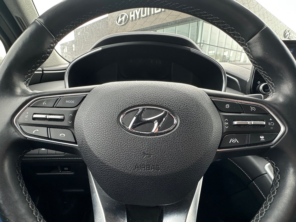 2021 Hyundai Santa Fe in Pickering, Ontario - 12 - w1024h768px