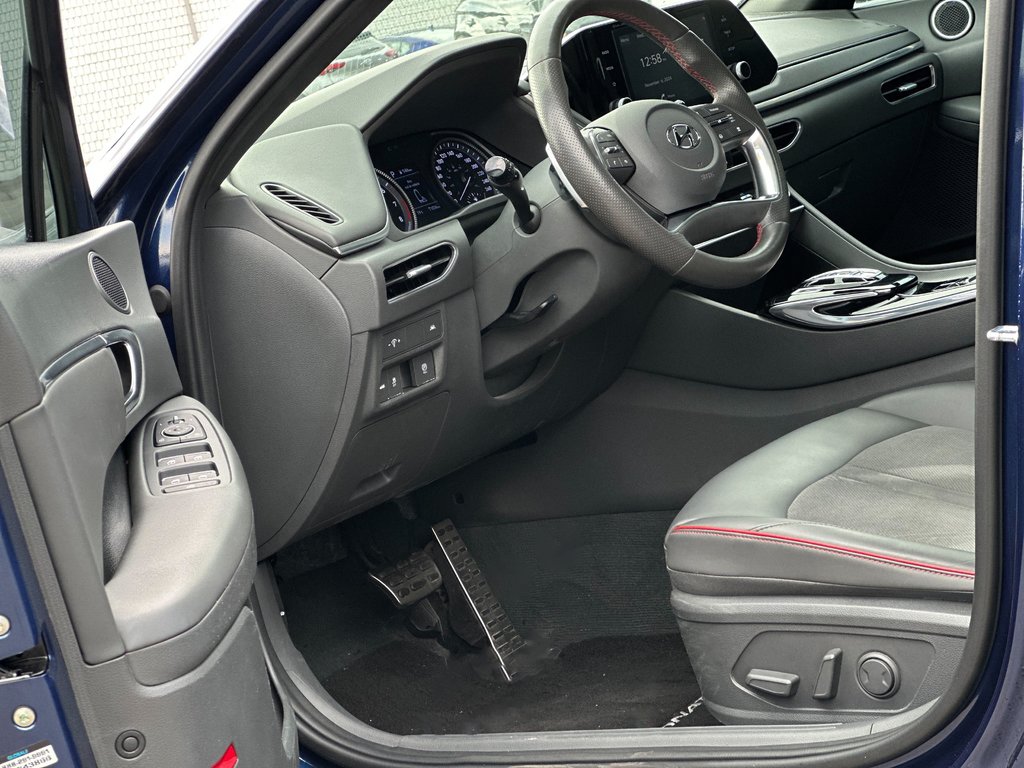 2022 Hyundai Sonata in Pickering, Ontario - 9 - w1024h768px