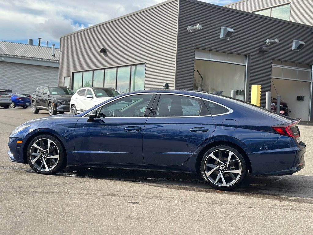 2022 Hyundai Sonata in Pickering, Ontario - 2 - w1024h768px