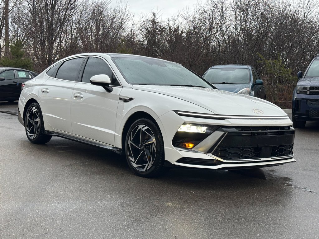 2024 Hyundai Sonata in Pickering, Ontario - 7 - w1024h768px