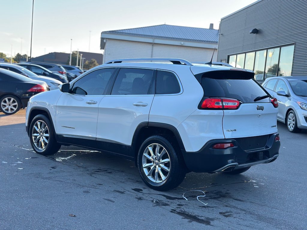 2016 Jeep Cherokee in Pickering, Ontario - 10 - w1024h768px