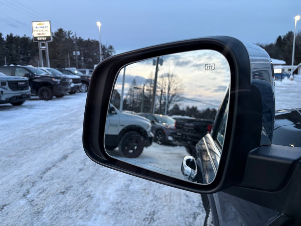 2016 Jeep Grand Cherokee in Bancroft, Ontario - 25 - w1024h768px