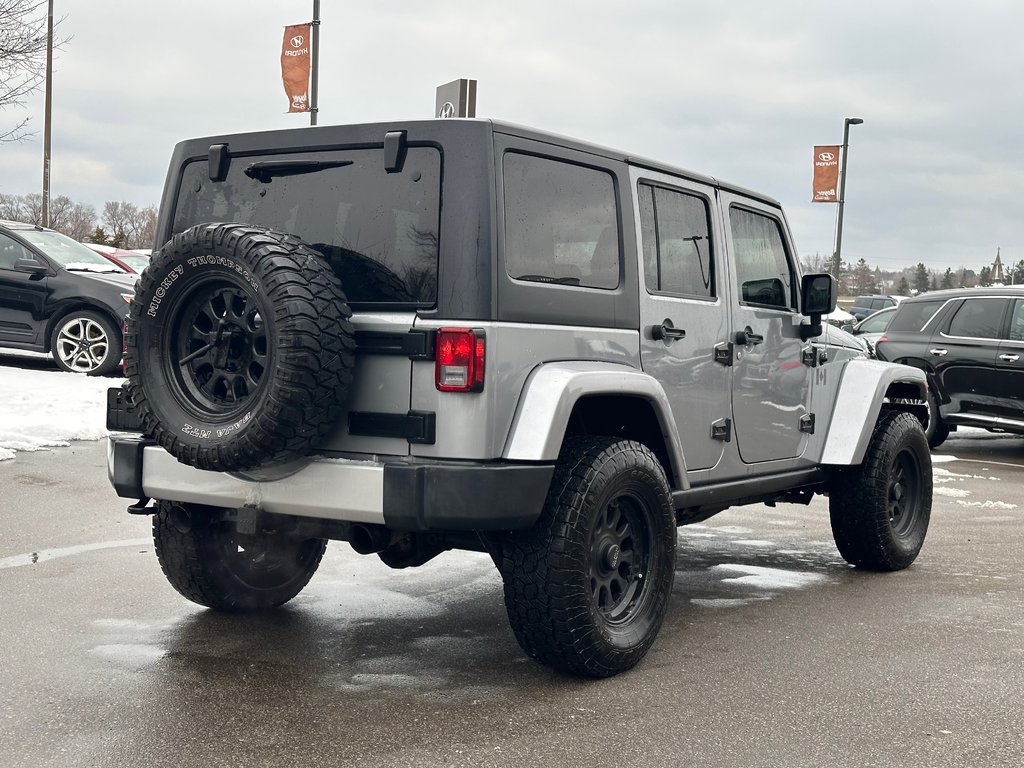 2014 Jeep Wrangler Unlimited in Pickering, Ontario - 5 - w1024h768px