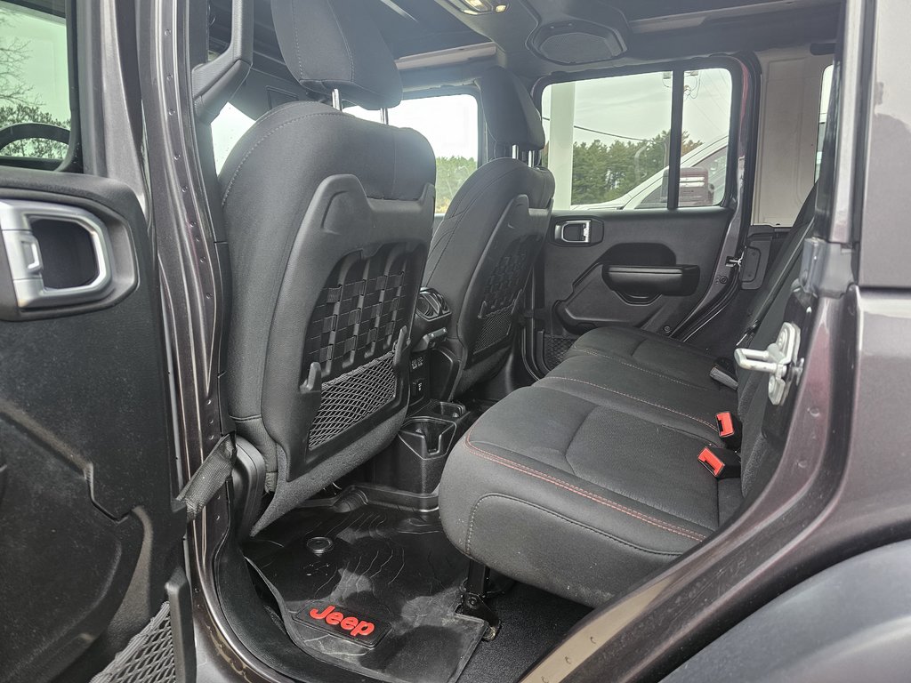 2020 Jeep Wrangler Unlimited in Pickering, Ontario - 26 - w1024h768px