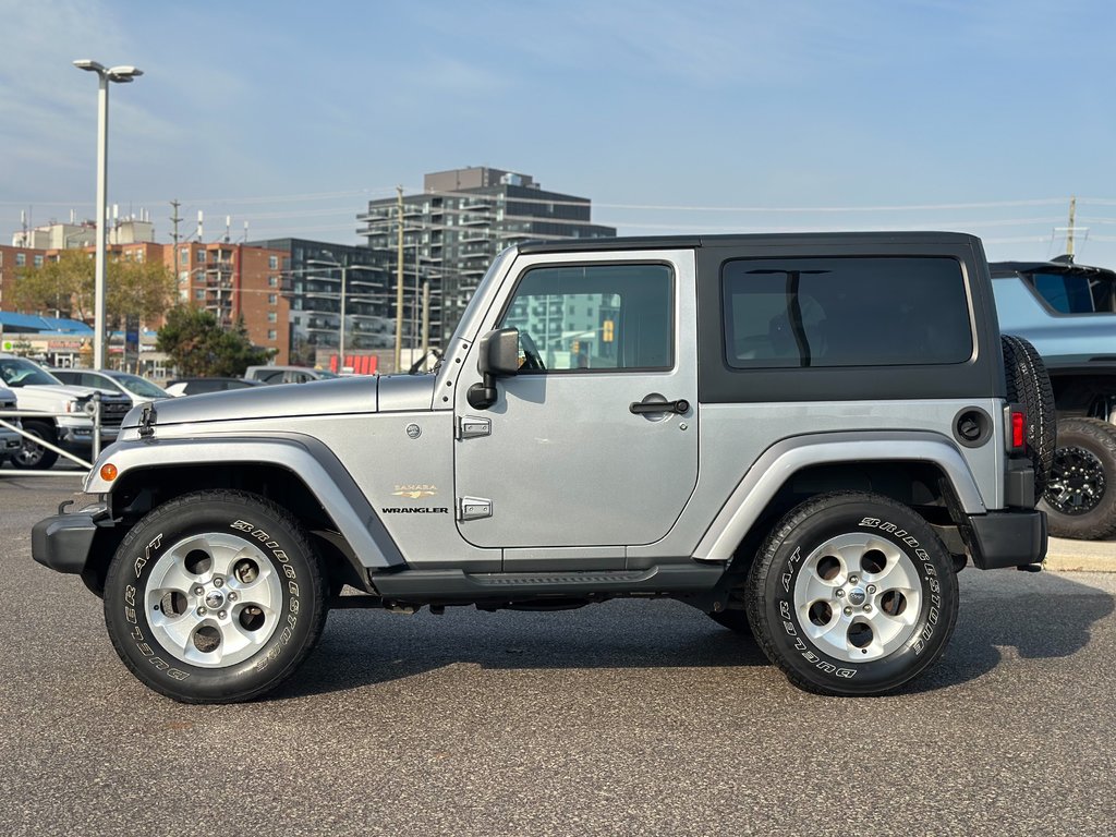 2015  Wrangler SAHARA in Pickering, Ontario - 2 - w1024h768px