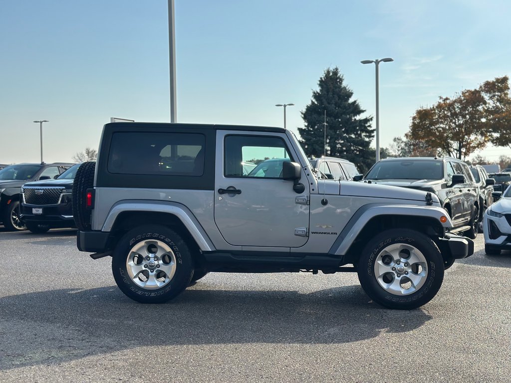 2015  Wrangler SAHARA in Pickering, Ontario - 6 - w1024h768px