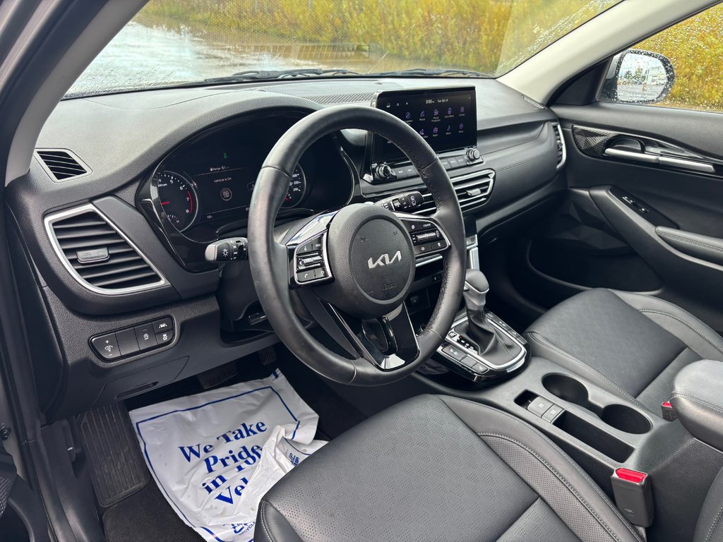 2023 Kia Seltos in Lindsay, Ontario - 11 - w1024h768px