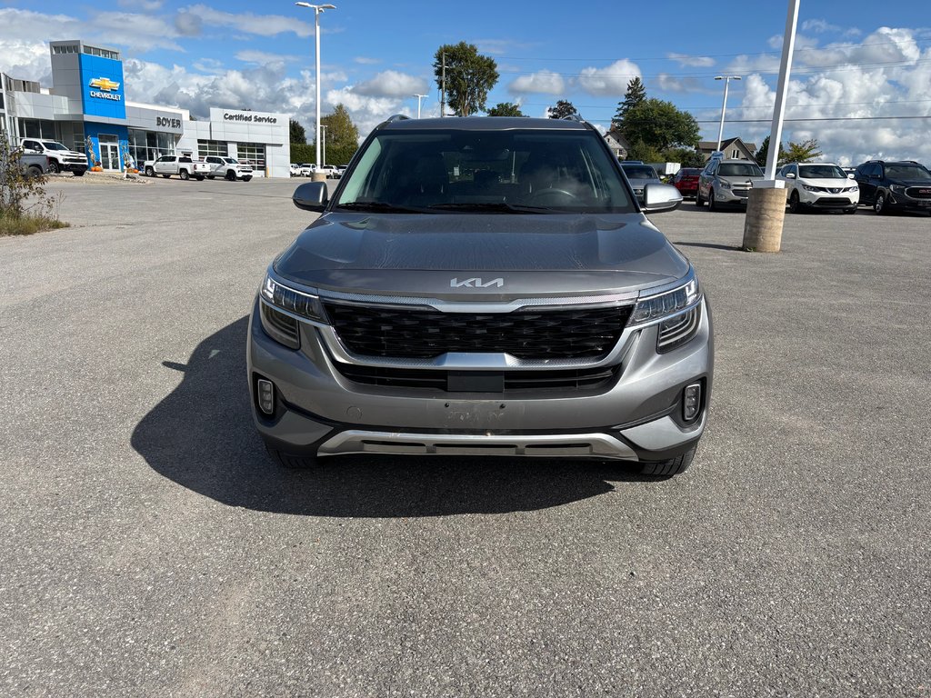 2023 Kia Seltos in Lindsay, Ontario - 2 - w1024h768px