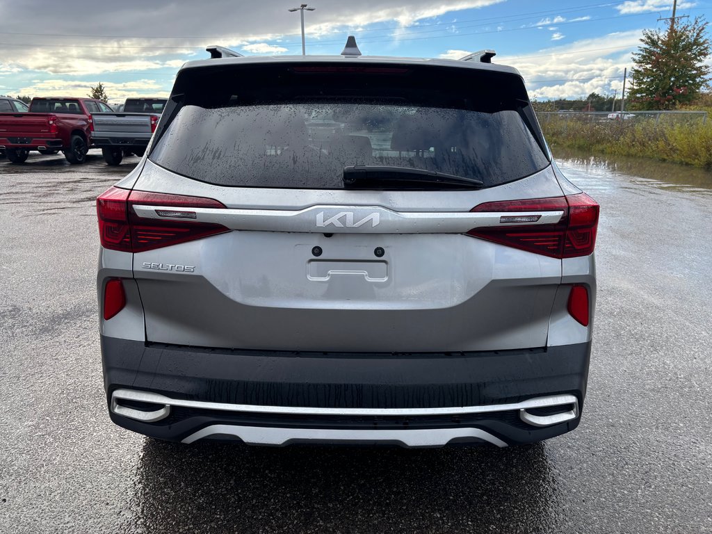 2023 Kia Seltos in Lindsay, Ontario - 7 - w1024h768px