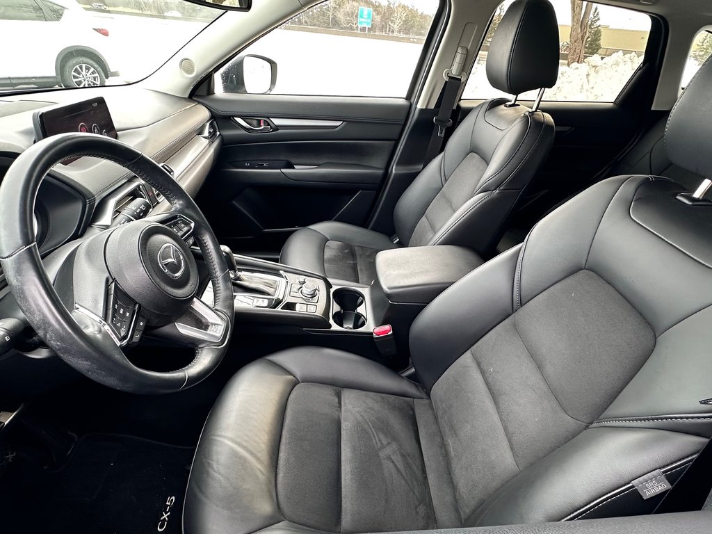 2020 Mazda CX-5 in Pickering, Ontario - 8 - w1024h768px