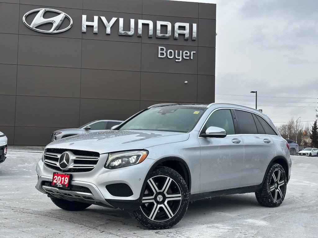 2019 Mercedes-Benz GLC in Pickering, Ontario - 1 - w1024h768px