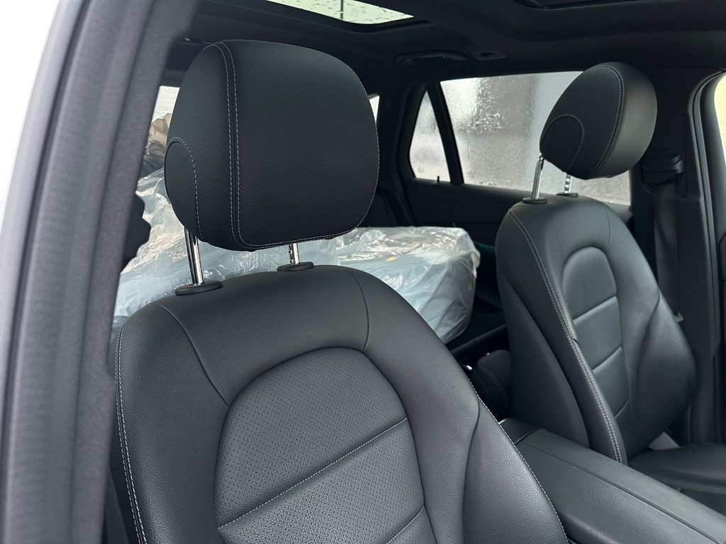 2019 Mercedes-Benz GLC in Pickering, Ontario - 21 - w1024h768px