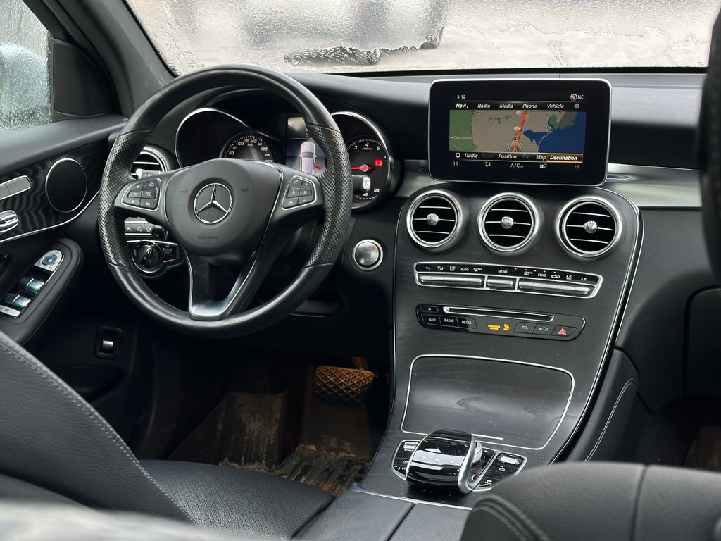 2019 Mercedes-Benz GLC in Pickering, Ontario - 12 - w1024h768px