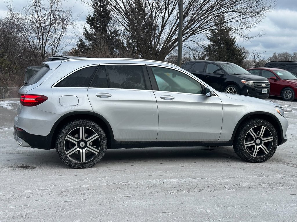 2019 Mercedes-Benz GLC in Pickering, Ontario - 6 - w1024h768px