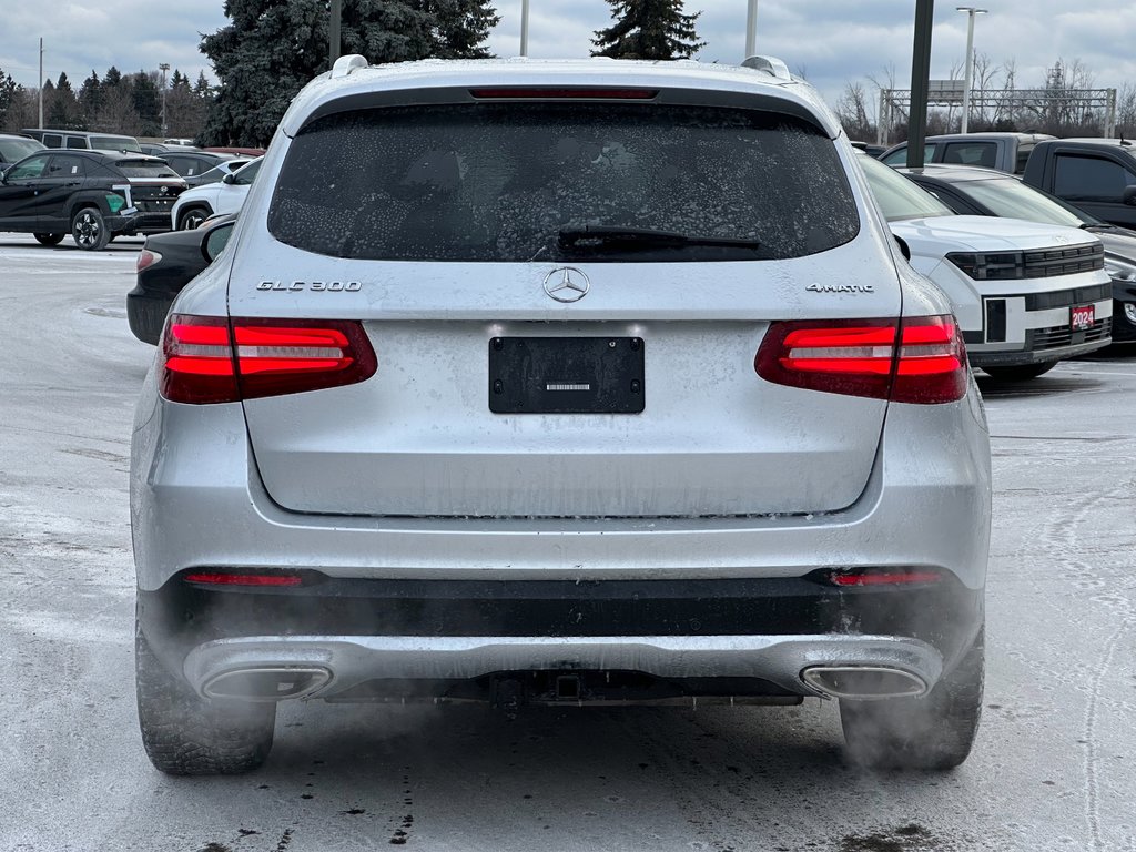 2019 Mercedes-Benz GLC in Pickering, Ontario - 4 - w1024h768px