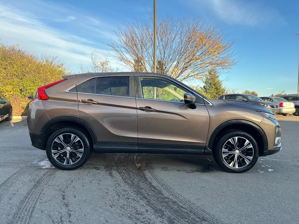 2020 Mitsubishi ECLIPSE CROSS in Pickering, Ontario - 6 - w1024h768px