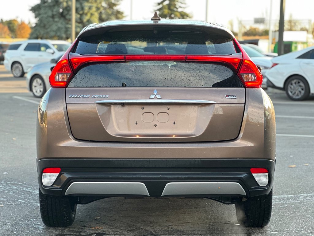 2020 Mitsubishi ECLIPSE CROSS in Pickering, Ontario - 4 - w1024h768px