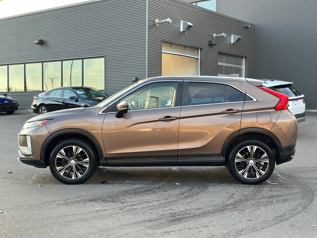 2020 Mitsubishi ECLIPSE CROSS in Pickering, Ontario - 2 - w1024h768px