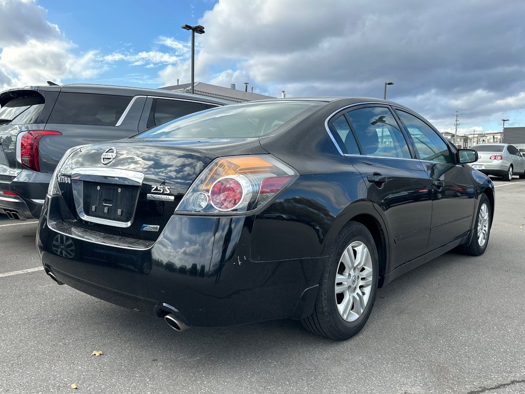 2011 Nissan Altima in Pickering, Ontario - 2 - w1024h768px