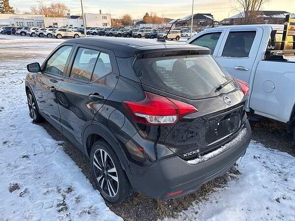 2019 Nissan Kicks in Pickering, Ontario - 5 - w1024h768px