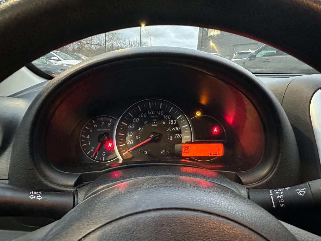 2017 Nissan MICRA SV in Pickering, Ontario - 14 - w1024h768px