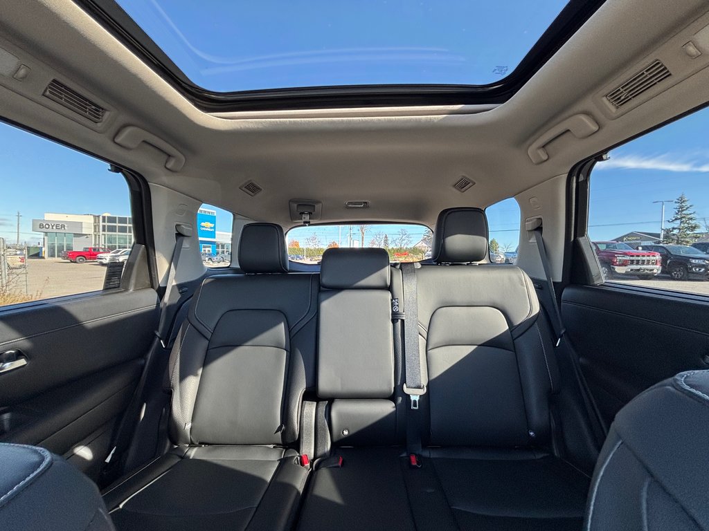 2022 Nissan Pathfinder in Lindsay, Ontario - 24 - w1024h768px