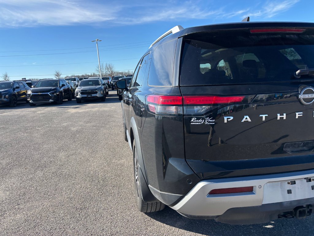 2022 Nissan Pathfinder in Lindsay, Ontario - 6 - w1024h768px