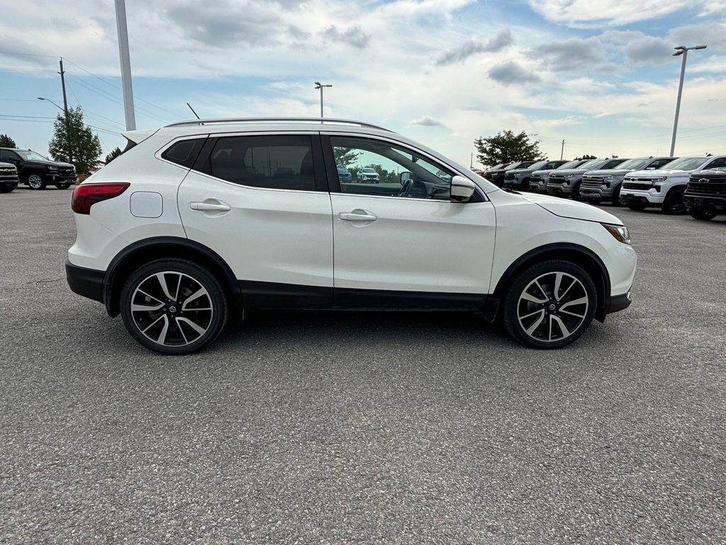 2019 Nissan Qashqai in Pickering, Ontario - 9 - w1024h768px