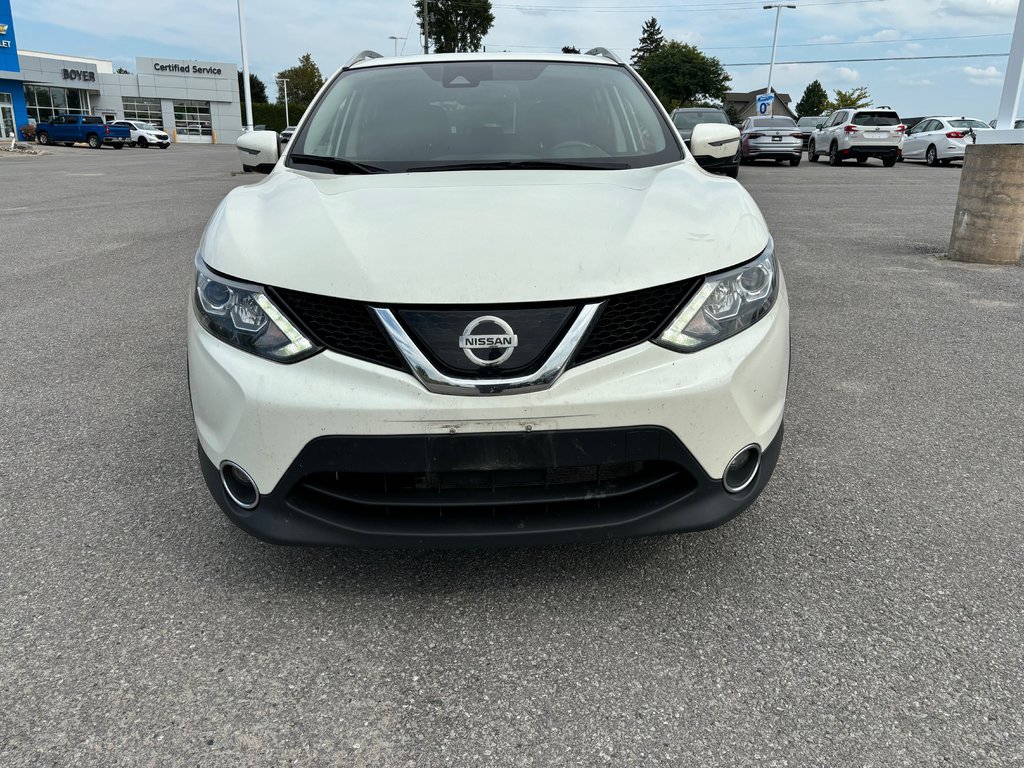 2019 Nissan Qashqai in Pickering, Ontario - 2 - w1024h768px