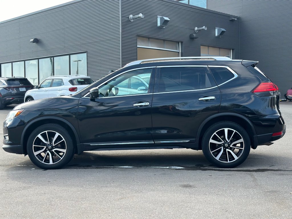 2017 Nissan Rogue in Pickering, Ontario - 2 - w1024h768px