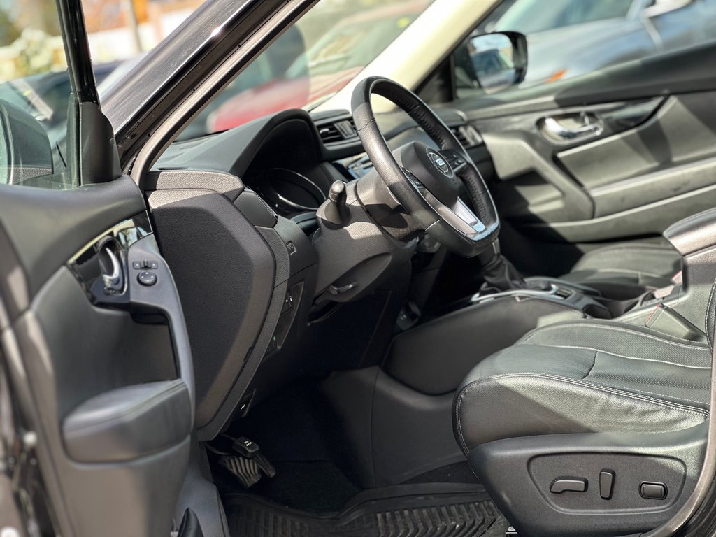 2018 Nissan Rogue in Pickering, Ontario - 9 - w1024h768px