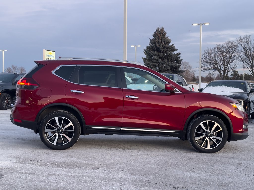 2020 Nissan Rogue in Pickering, Ontario - 6 - w1024h768px