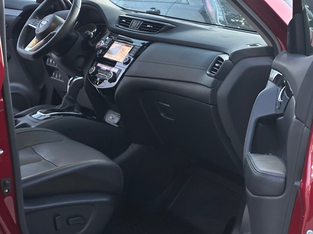 2020 Nissan Rogue in Pickering, Ontario - 25 - w1024h768px