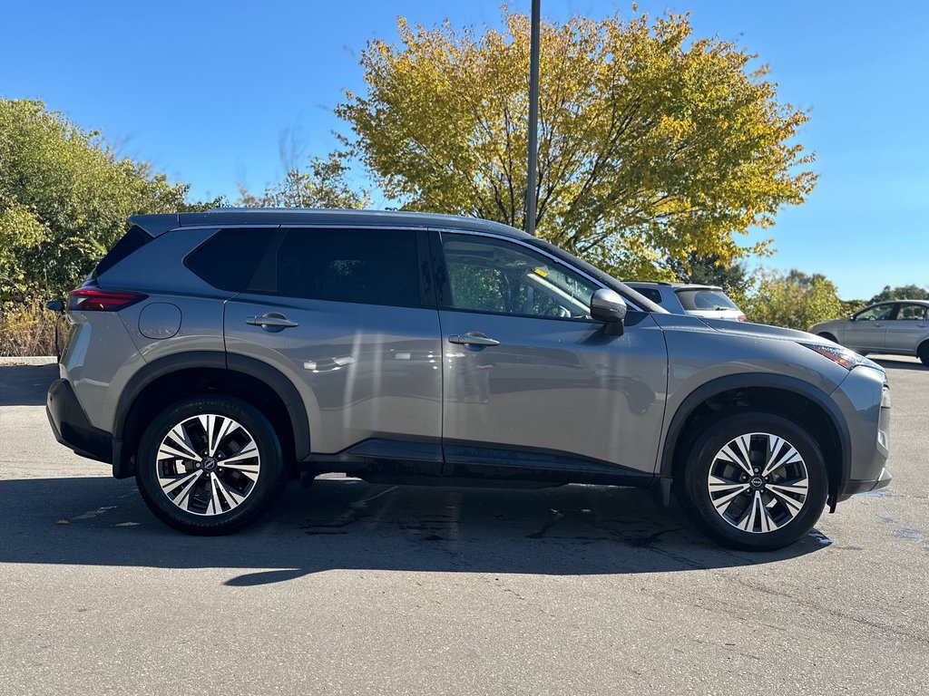 2022 Nissan Rogue in Pickering, Ontario - 6 - w1024h768px