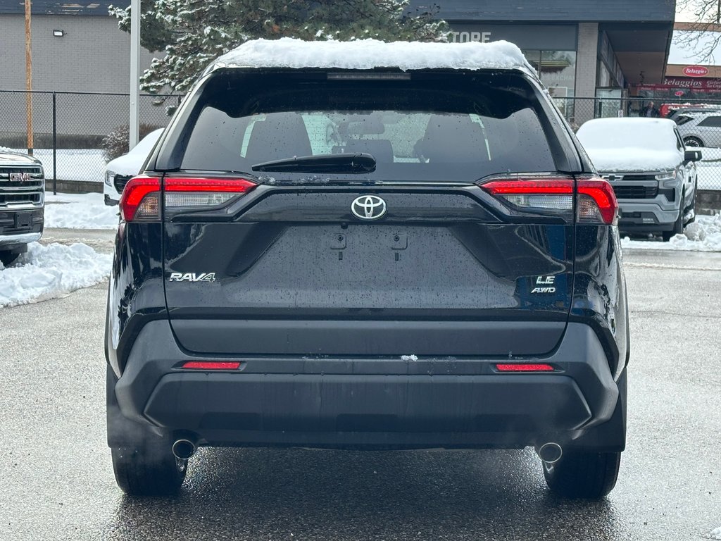 2019 Toyota RAV4 in Pickering, Ontario - 4 - w1024h768px