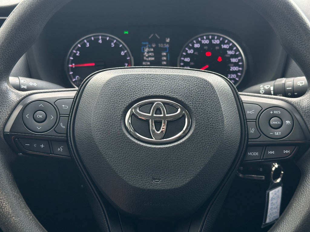 2019 Toyota RAV4 in Pickering, Ontario - 10 - w1024h768px