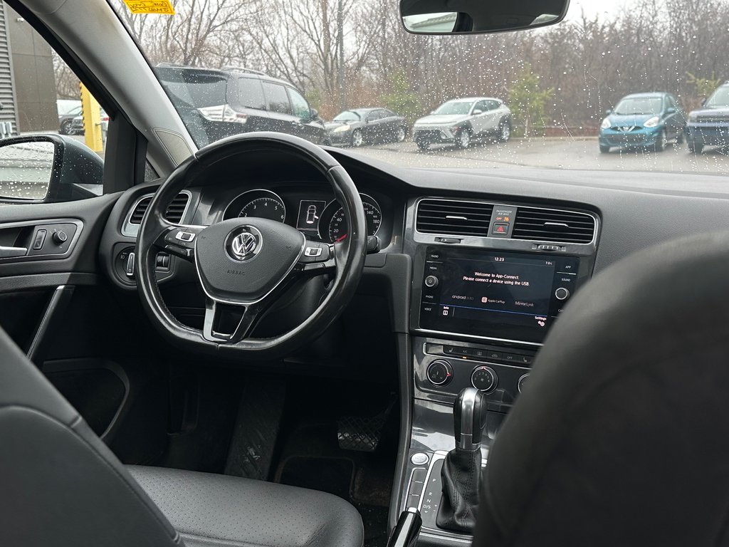 2018 Volkswagen Golf in Pickering, Ontario - 11 - w1024h768px