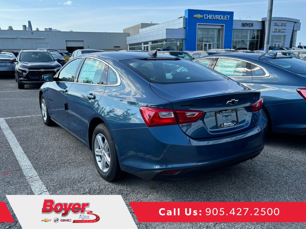 2024 Chevrolet Malibu in Pickering, Ontario - 4 - w1024h768px