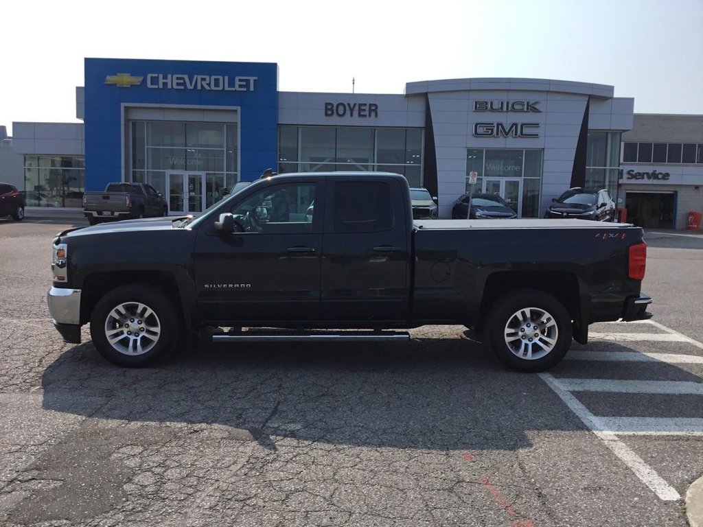 2019 Chevrolet Silverado 1500 LD in Pickering, Ontario - 2 - w1024h768px