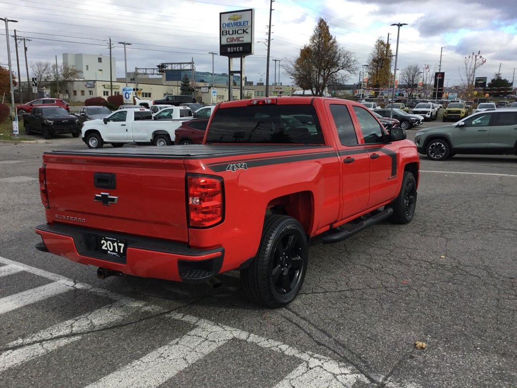 2017 Chevrolet Silverado 1500 in Pickering, Ontario - 5 - w1024h768px