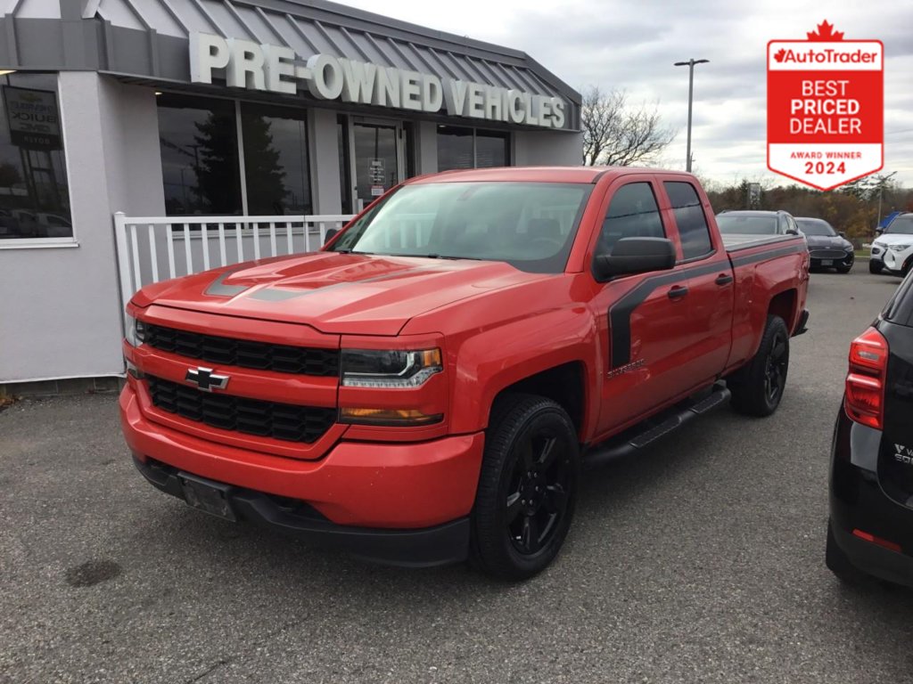 2017 Chevrolet Silverado 1500 in Pickering, Ontario - 1 - w1024h768px