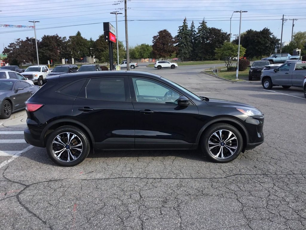 2021 Ford Escape in Pickering, Ontario - 6 - w1024h768px