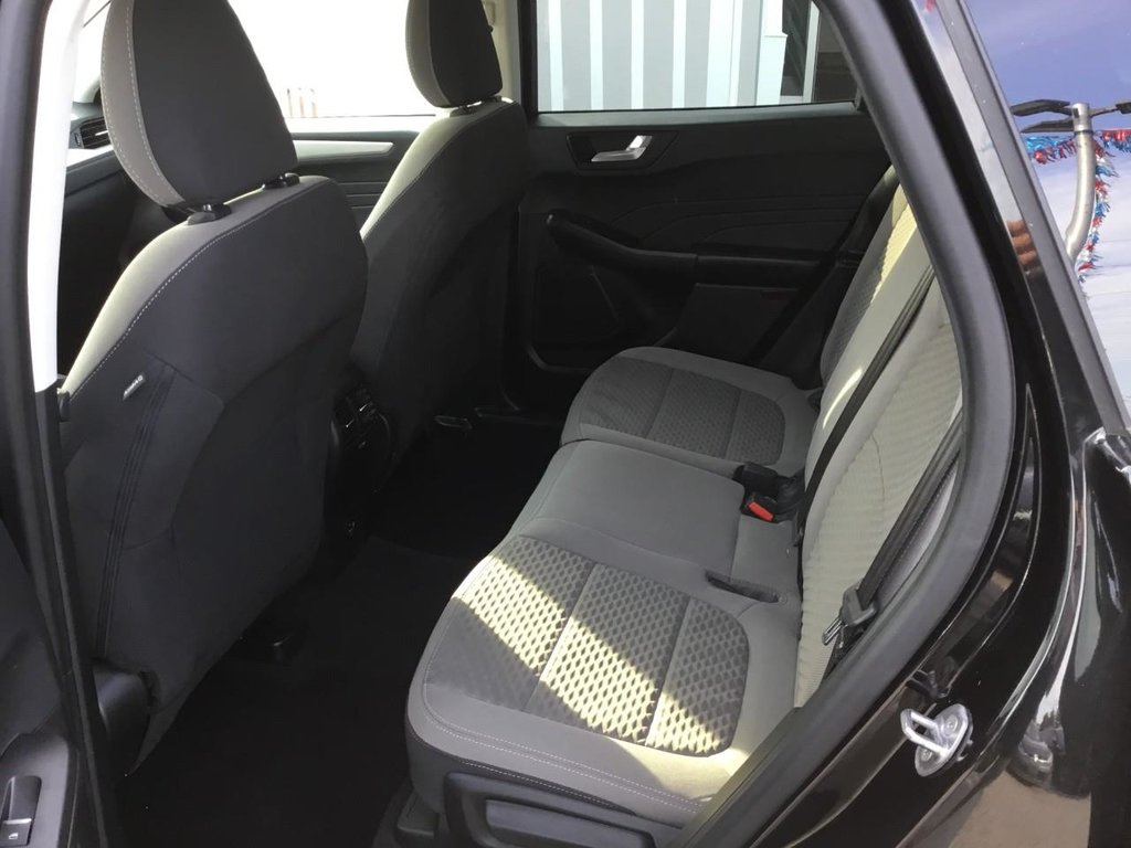 2021 Ford Escape in Pickering, Ontario - 10 - w1024h768px