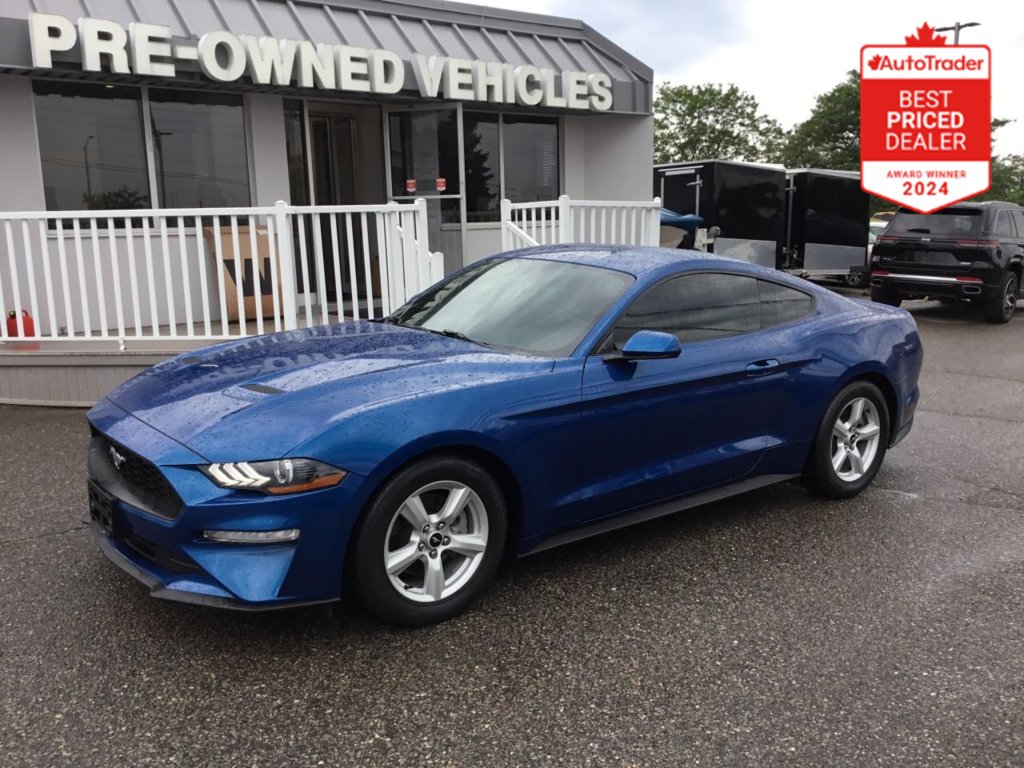 2018 Ford Mustang in Pickering, Ontario - 1 - w1024h768px