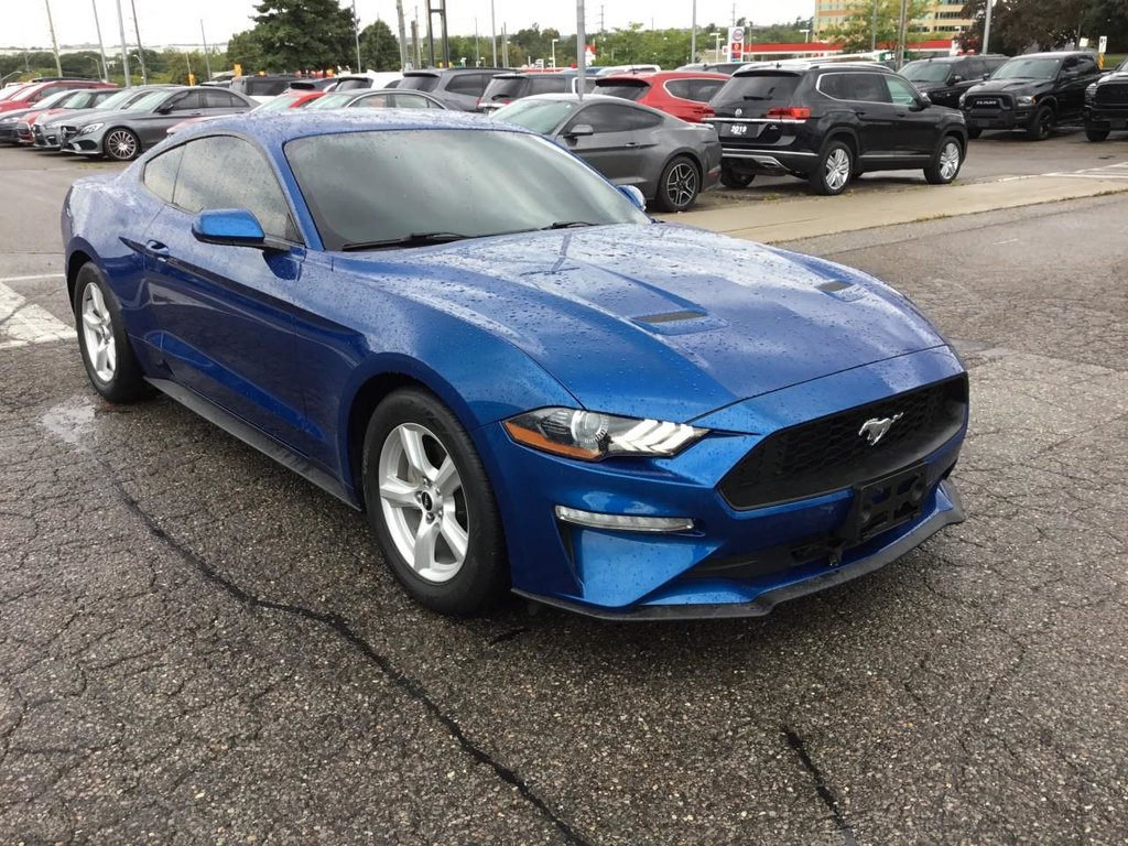 2018 Ford Mustang in Pickering, Ontario - 7 - w1024h768px