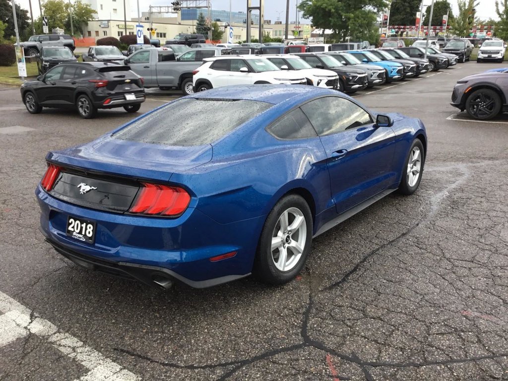 2018 Ford Mustang in Pickering, Ontario - 5 - w1024h768px