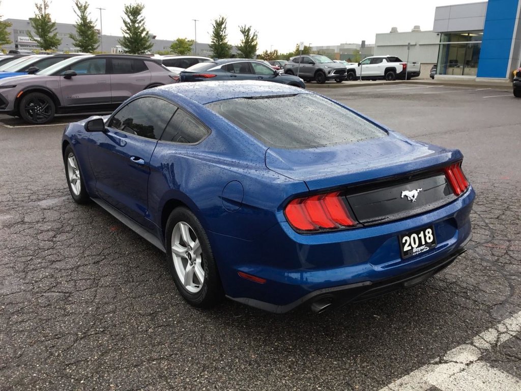 2018 Ford Mustang in Pickering, Ontario - 3 - w1024h768px