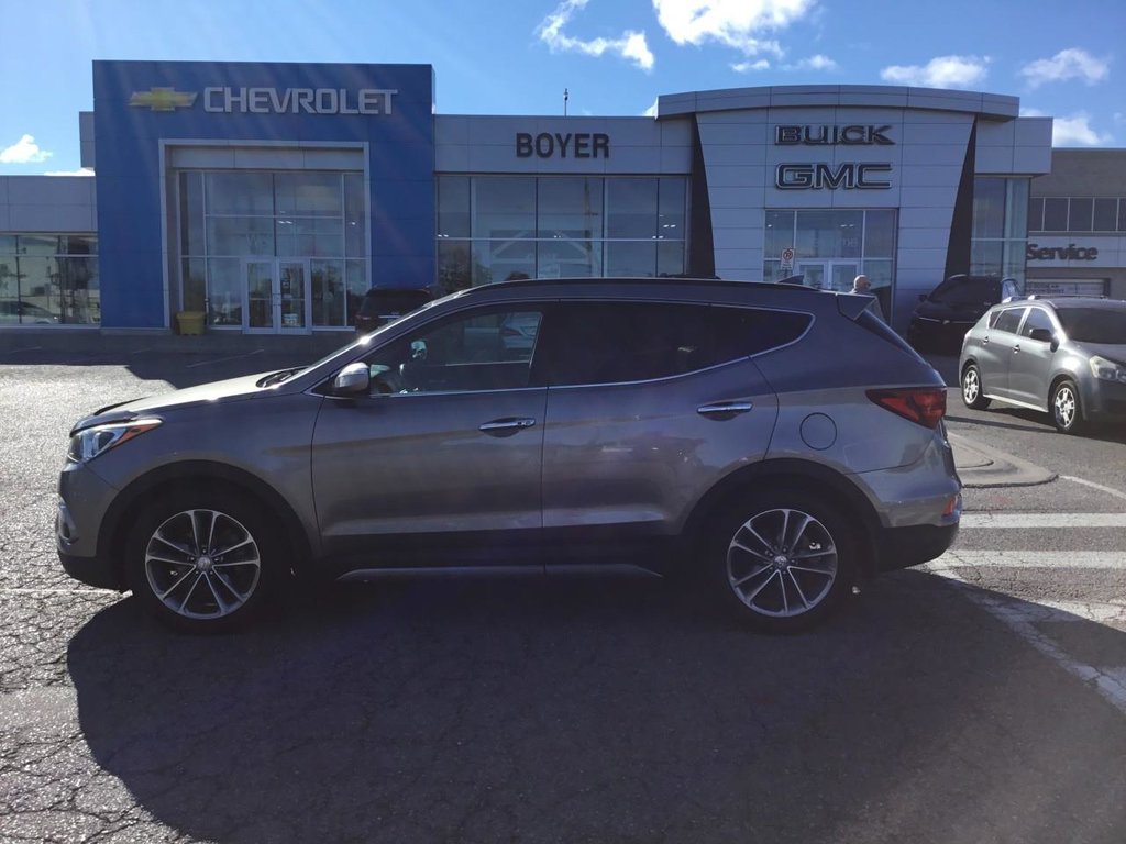 2017 Hyundai Santa Fe Sport in Pickering, Ontario - 2 - w1024h768px